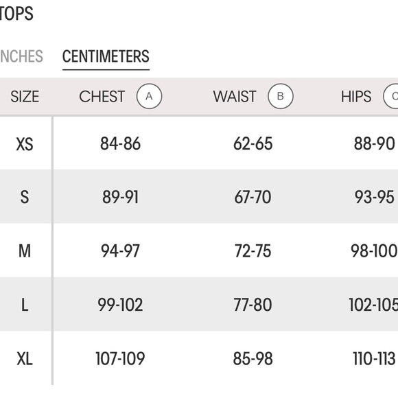 Calvin Klein PERFORMANCE DOWN HOODED PUFFER VEST - Picture 6 of 6